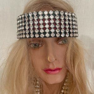 - New GUCCI Headband Crystal